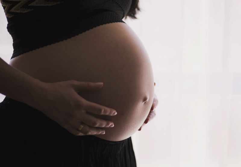 new-mom-preparing-for-prenatal-counseling-Dr.-Elias-Wehbi